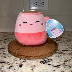 NWT Emery the Latte ☕️ 5" Squishmallow